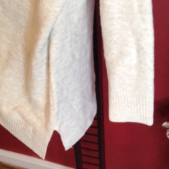 OLD NAVY MATERNITY SWEATER SIZE XXL - Picture 4 of 5